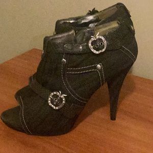 Apple Bottoms black denim heel
